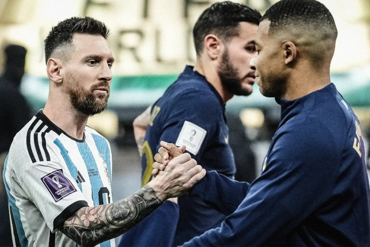 "Messi ilə oynamaq mənim üçün bir şans idi" - Mbappe