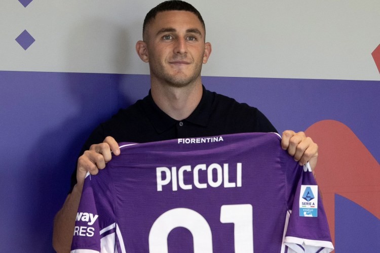 "Fiorentina" 25 milyon avroya hücumçu transfer etdi