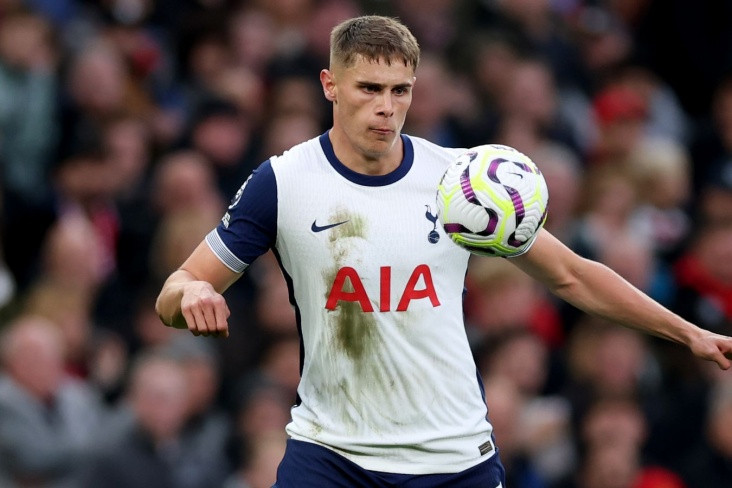 Miki van de Ven "böyük beşlik"də ən sərrast mərkəz müdafiəçisidir