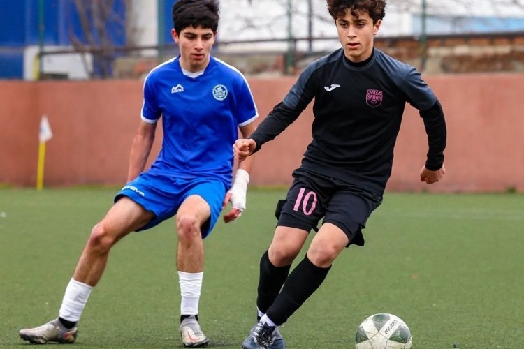 "Sabah"ın komandaları 12 oyunun 11-dən qalib ayrıldı