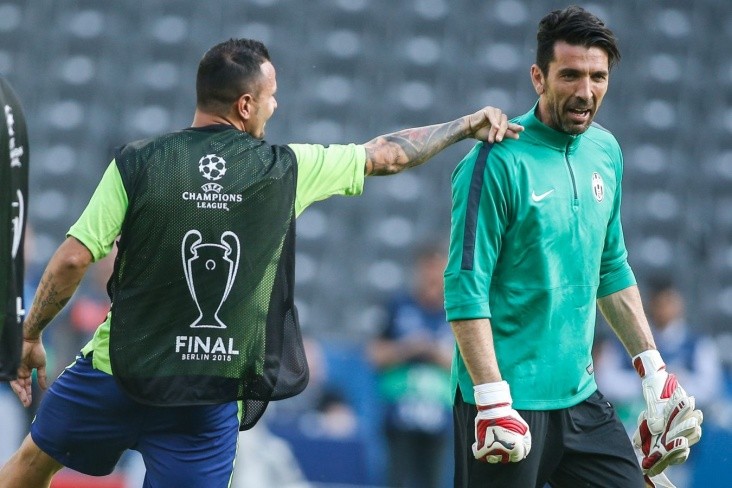 Canluici Buffon PSJ-dən 250 min avro təzminat aldı