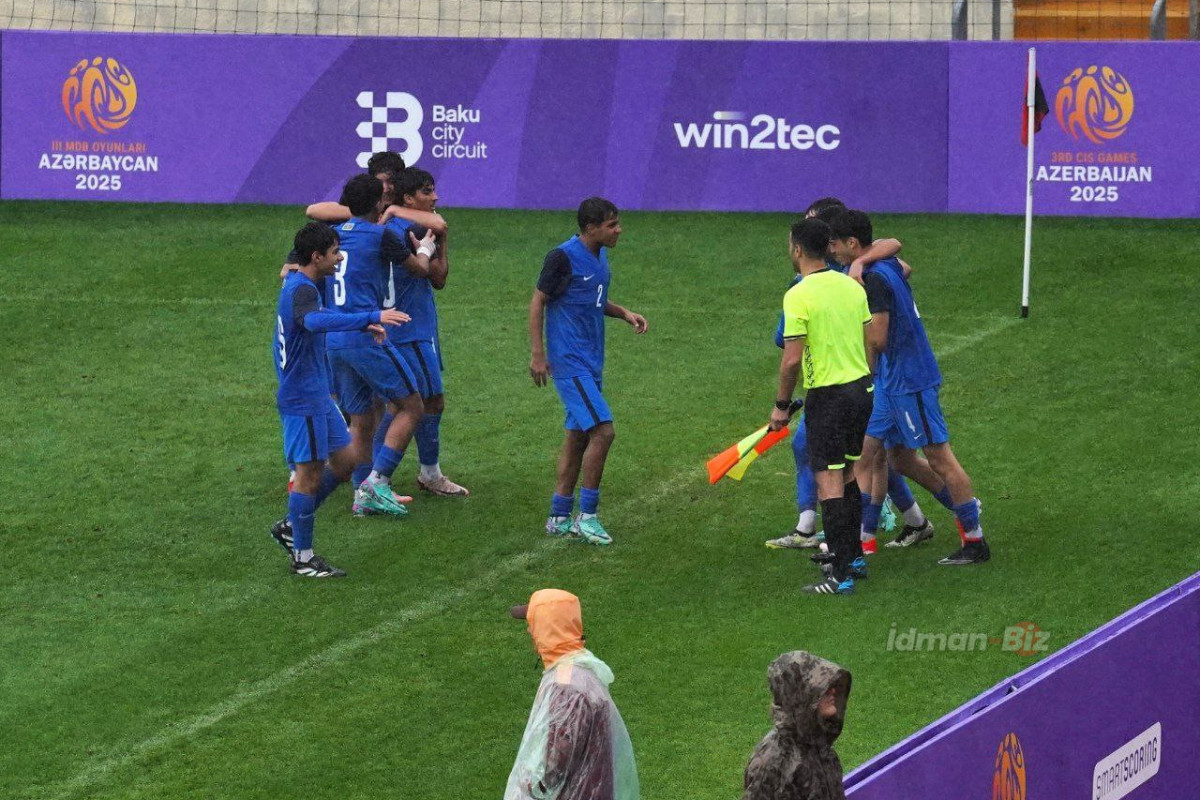 U-16  finalda rəqibini gözləyir