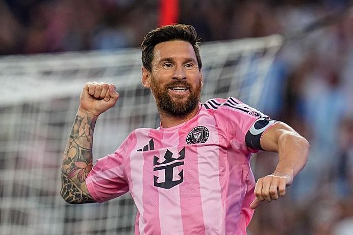 Messi 875 qol vuran ən gənc futbolçu oldu