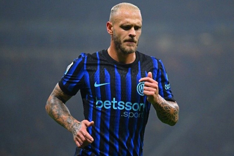 "Mançester Yunayted" "İnter"in müdafiəçisini transfer etmək istəyir
