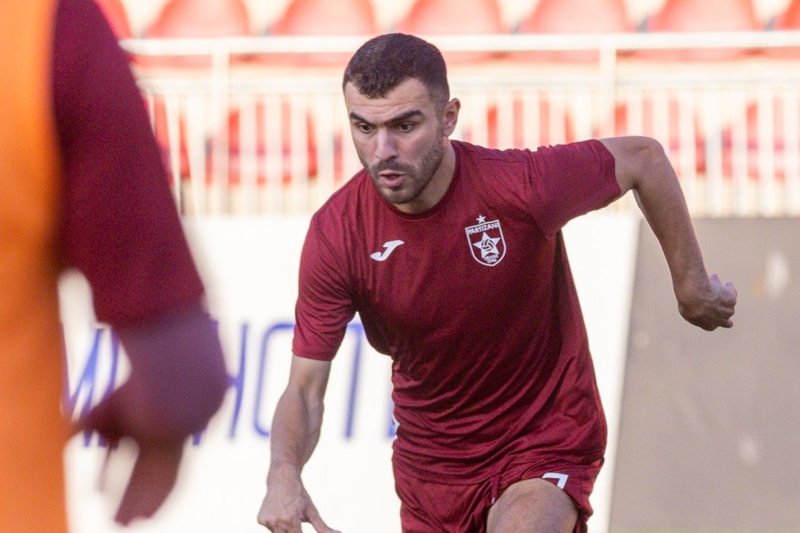 Vüsal əsas heyətdə meydana çıxdı, komandası qalib gəldi