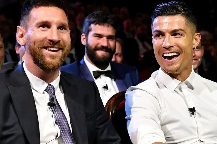 Ronaldo: "Tədbirlərdə Messi üçün ingilis dilində tərcümə edirdim"