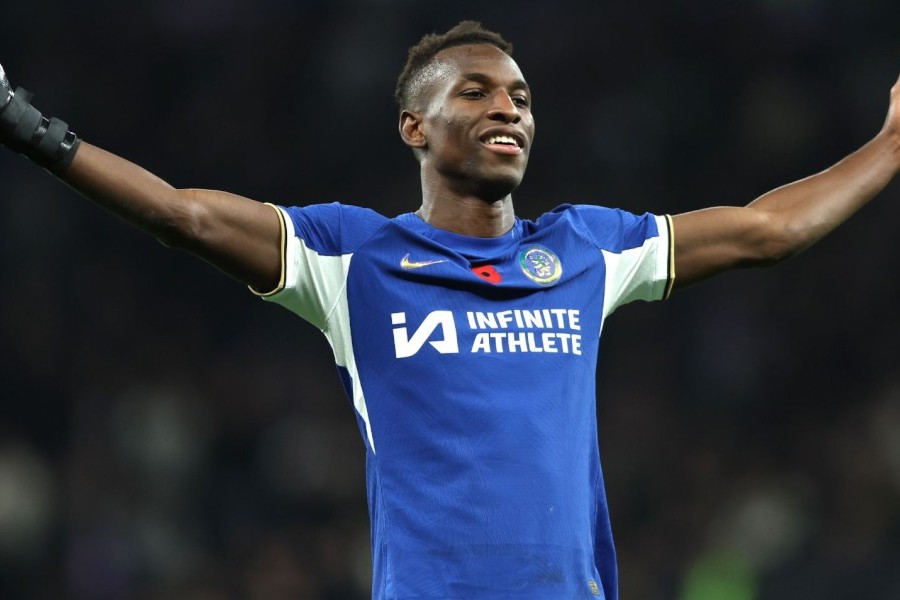 "Çelsi"ni "Aston Villa"ya dəyişə bilər