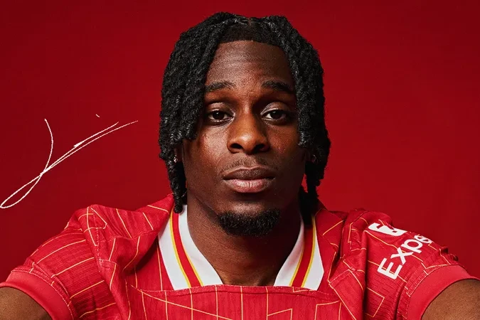 "Liverpul"un müdafiəçisi uzun müddətə sıradan çıxdı