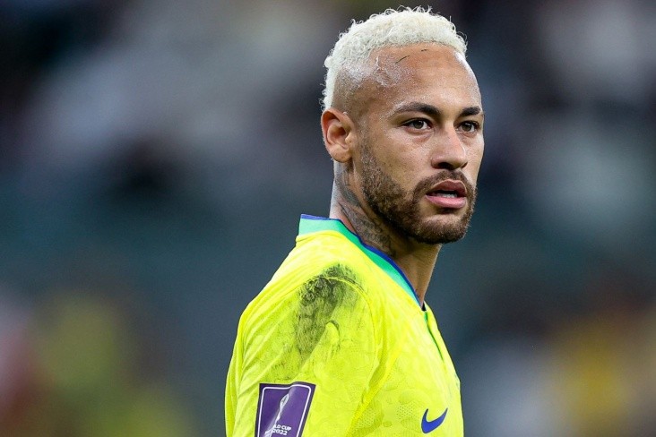 Neymar gördüyü ən güclü yarımmüdafiəçinin adını açıqladı