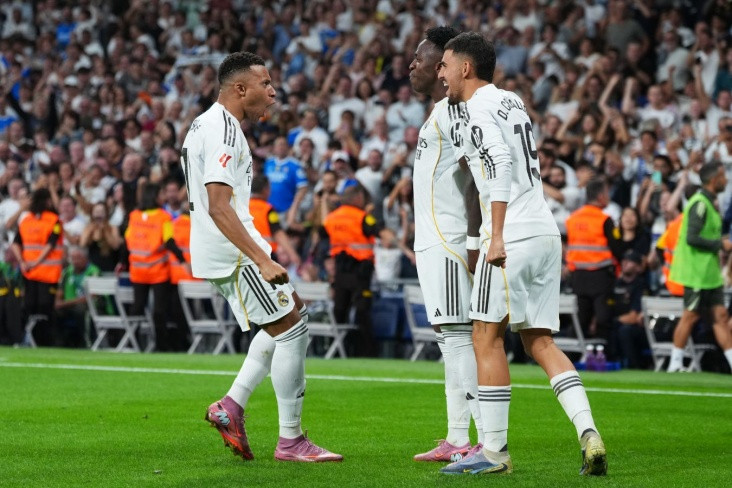 "Real" səhmlərinin 10 faizini bir milyard avroya satmağı düşünür