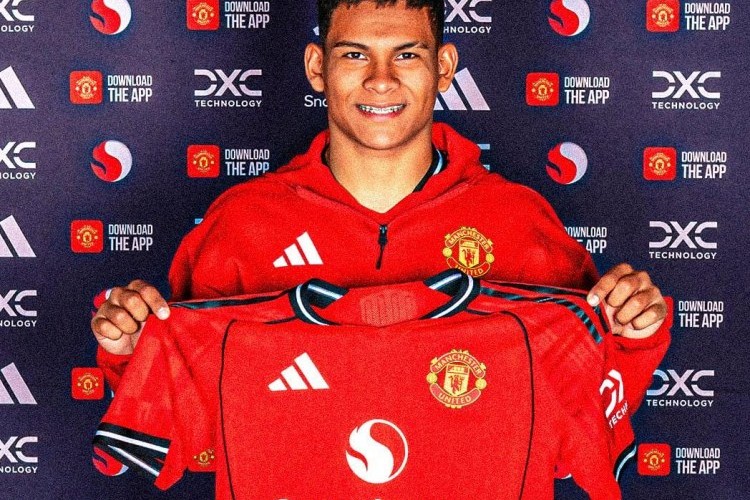 "Mançester Yunayted" 18 yaşlı müdafiəçi transfer etdi - RƏSMİ