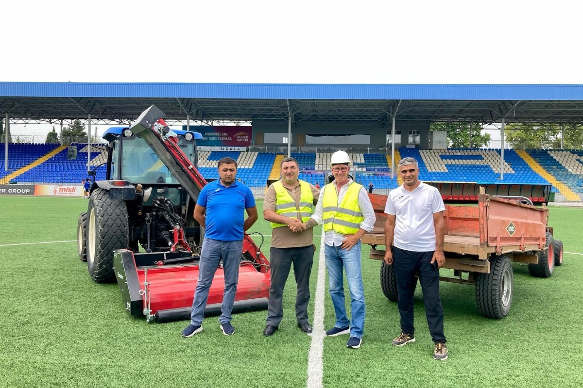 Tovuz stadionunun örtüyü dəyişdirilir
