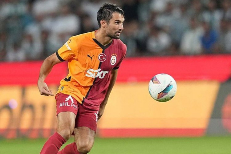 "Qalatasaray"ın sabiq futbolçusu 31 yaşında karyerasını başa vurdu