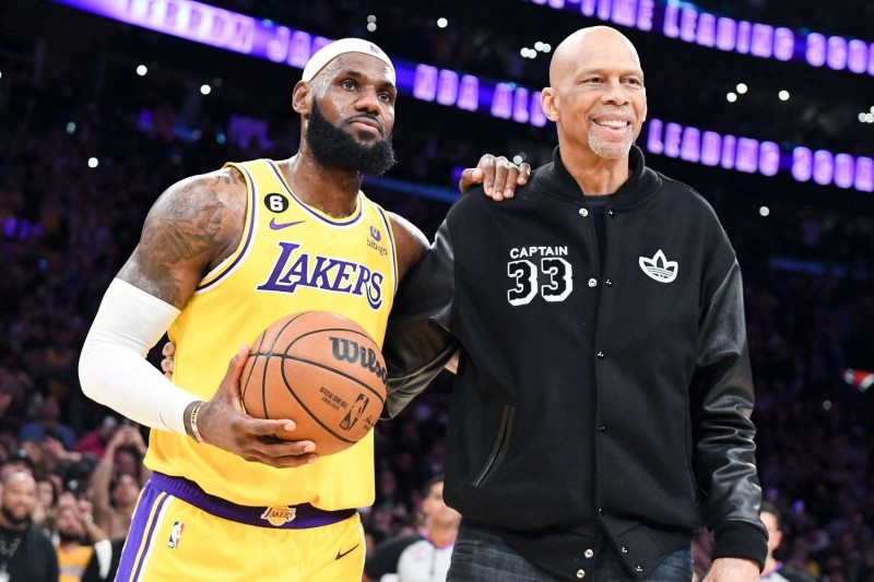 Əbdül-Cabbar Lebronla 2-3 dəqiqədən artıq söhbət etməyib