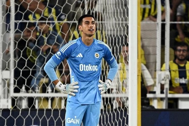 "Fənərbaxça" qapıçısı ilə yollarını ayıracaq