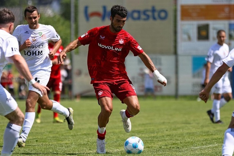 Mahir Emreli: "Kayzerslautern"lə Bundesliqaya vəsiqə qazanacağımıza ümid edirəm"