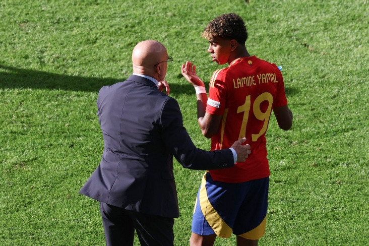 İspaniya millisinin baş məşqçisi: "Mən qərarlarıma hörmətlə yanaşmağı tələb edirəm"