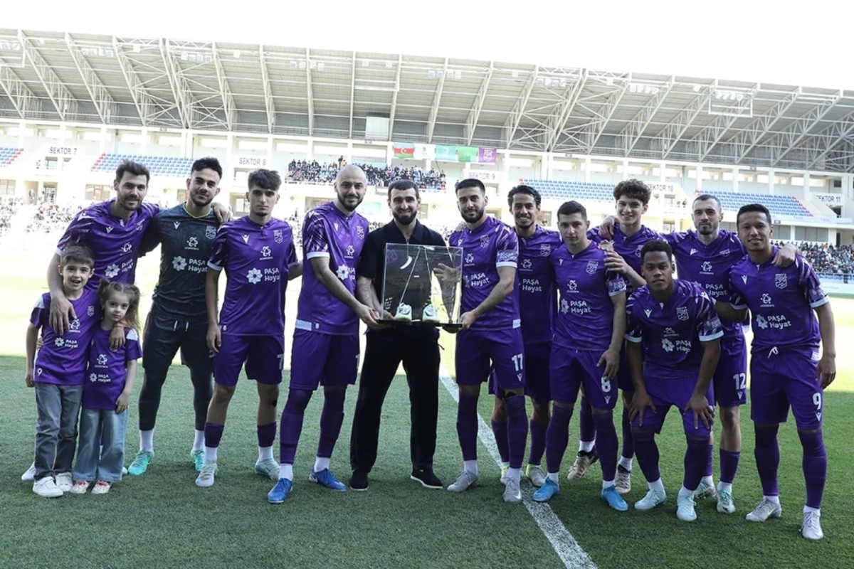 "Sumqayıt"dan Vüqar Mustafayeva xatirə hədiyyəsi
