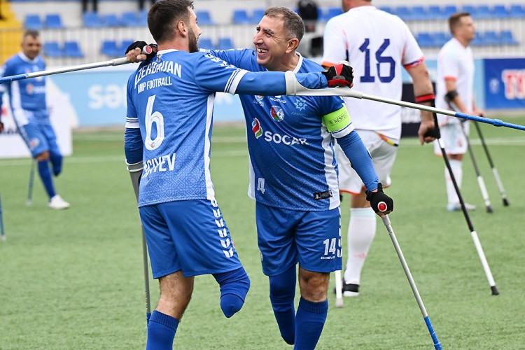Millimiz İsraillə heç-heçə etdi