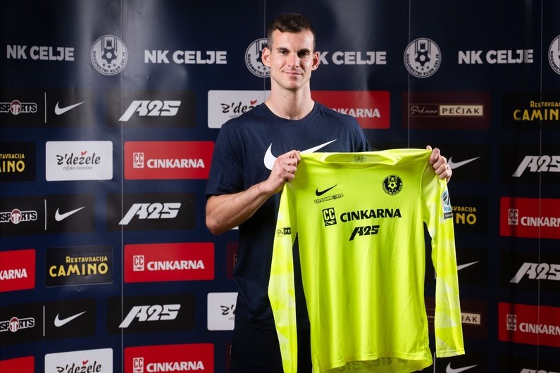"Sabah"ın rəqibi xorvatiyalı qapıçı transfer edib