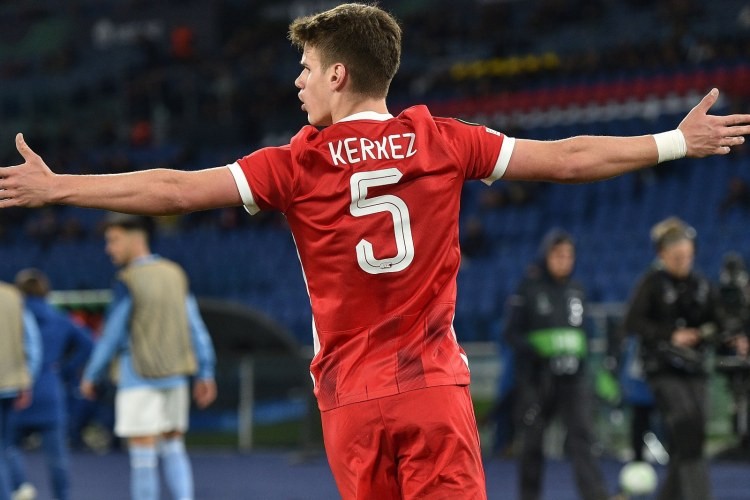 "Liverpul" 40 milyon avroya müdafiəçi transfer etdi
