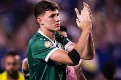 Avropanın üç nəhəngi 19 yaşlı müdafiəçini “qaralayıb”