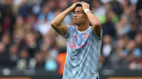 53 yaşlı qadın Ronaldonu aldadıb – 288 min avrosunu alıb