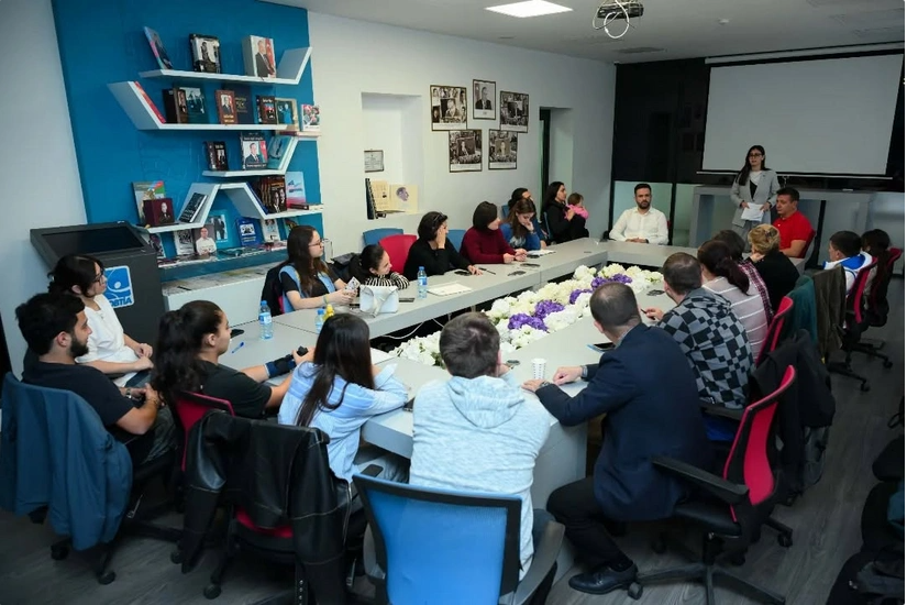 Türkiyəli mütəxəssis Bakıda kamandan oxatma üzrə hakimlik təlimləri keçib