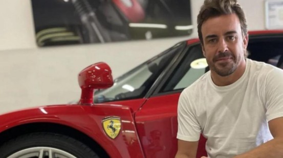 Fernando Alonso "Ferrari Enzo"nu satışa çıxardı
