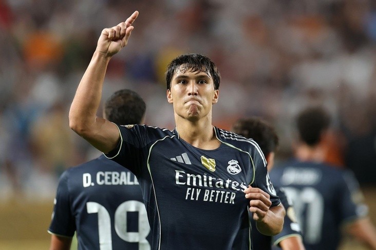 “Real” 21 yaşlı hücumçu ilə müqavilə müddətini uzatdı