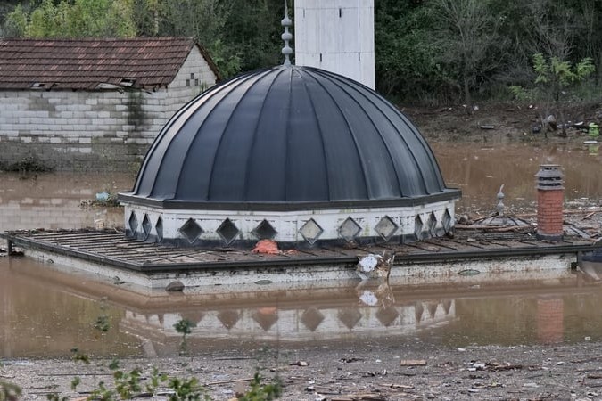 Bosniya və Herseqovinada çempionat oyunları təxirə salındı