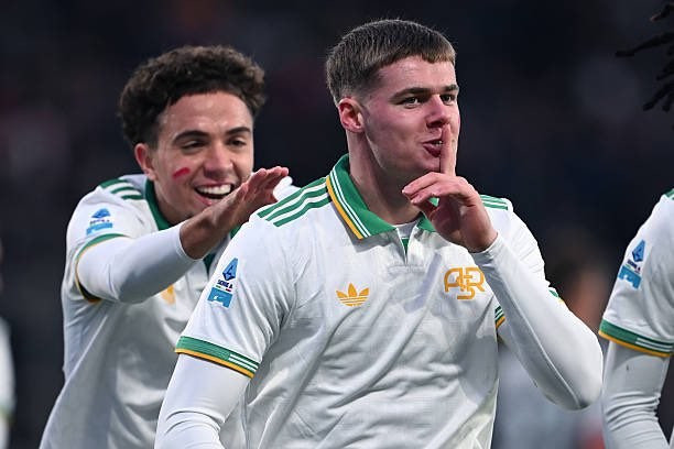 Roma" yayda gətirdiyi hücumçunu göndərəcək