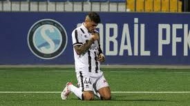 "Neftçi"nin futbolçusu Rumıniya mətbuatına açıqlama verib
