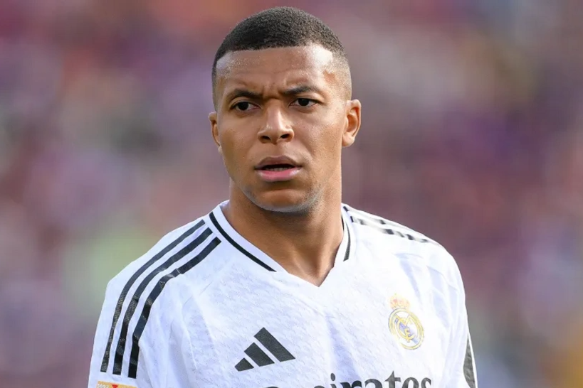 Kilian Mbappe Çempionlar Liqasında həftənin oyunçusu seçilib