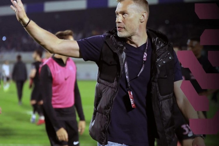 "Sabah" Vasili Berezutski ilə yollarını ayırdı - RƏSMİ