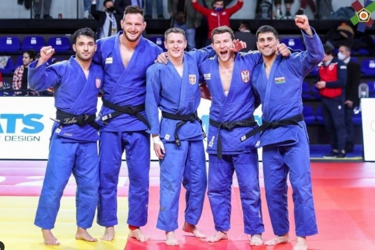 Rüstəm Orucov klublararası AÇ-də gümüş medal qazandı