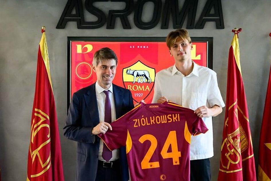 “Roma” 20 yaşlı polşalını “rənglərinə bağladı”
