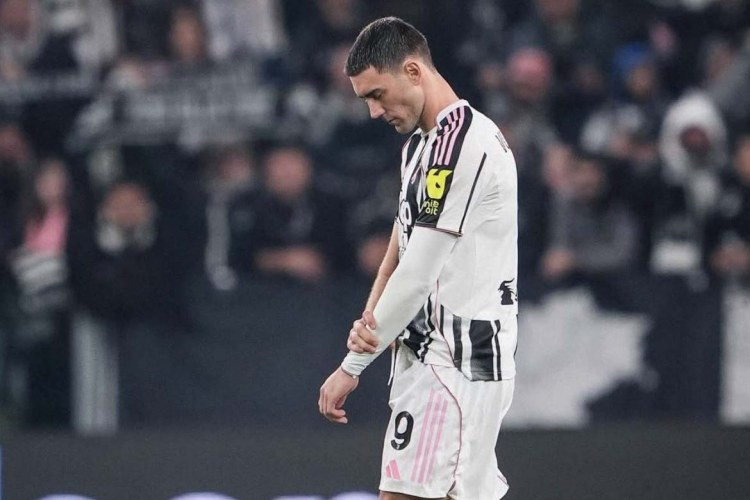 "Yuventus"un hücumçusu əməliyyat olundu