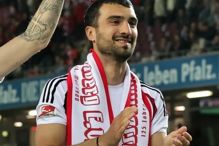 Mahir Emrelinin het-triki ilə gələn rekord