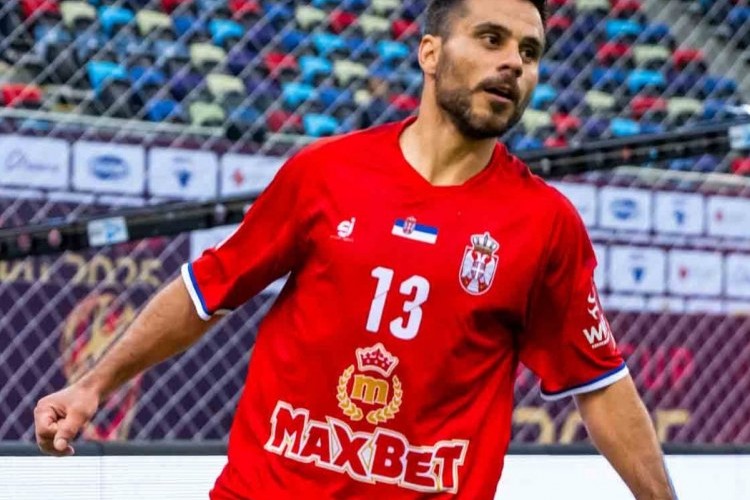 Ölkə çempionu serb futbolçu ilə anlaşdı