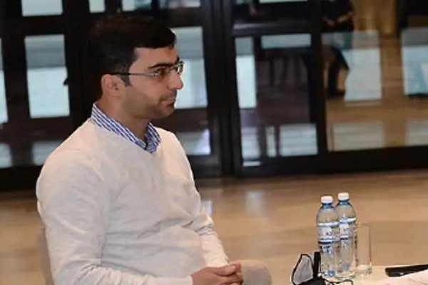 "Qəbələ" fikrindən niyə daşınıb?