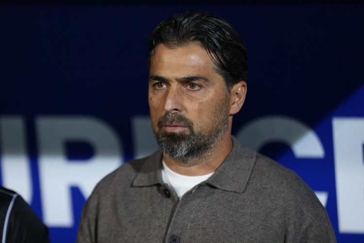 Məğlubiyyətdən sonra istefa verdiyini açıqladı