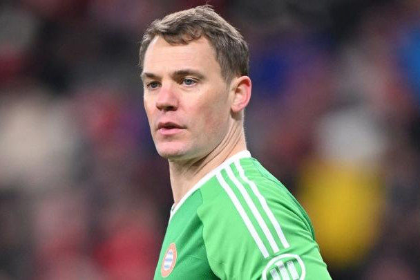 Noyer Bundesliqa tarixində birinciliyə yaxınlaşır