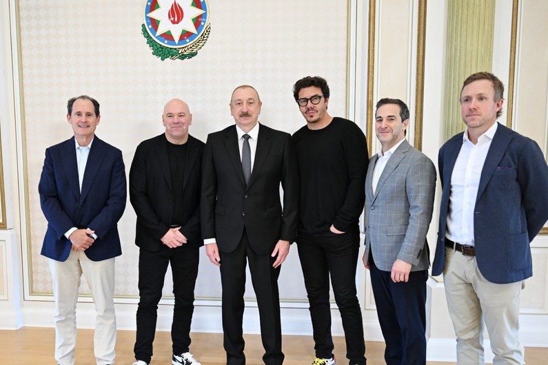 İlham Əliyev UFC-nin prezidentini qəbul edib
