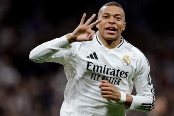 Mbappe "Real"da heç kimin bacarmadığını etdi