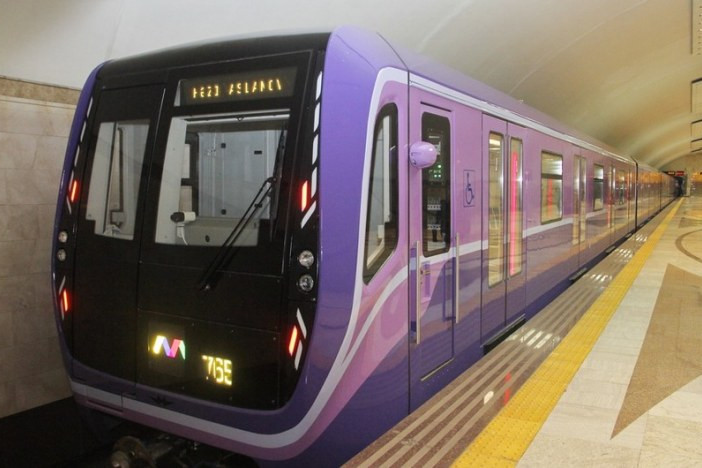 Bakı metropolitenində "Qarabağ"ın oyununa görə iş saatı uzadıldı