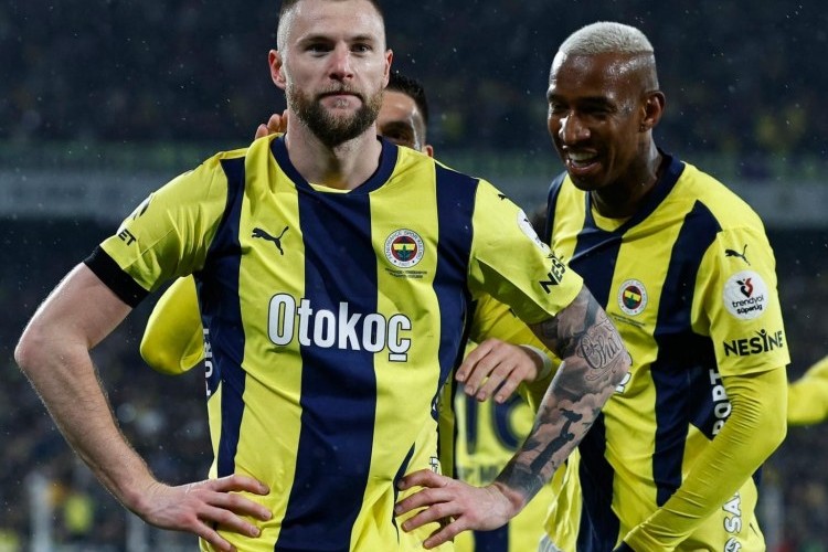 "Fənərbaxça"nı "Qalatasaray"a dəyişə bilər