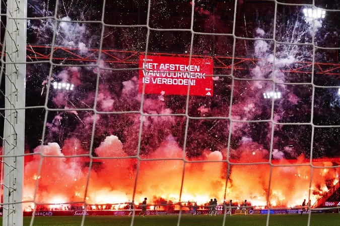 "Ayaks"ın oyunu azarkeşlərə görə yarımçıq qaldı