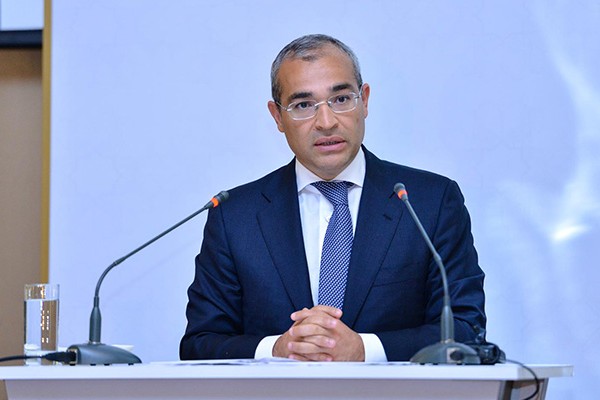 Mikayıl Cabbarov güləşçiləri təbrik edib