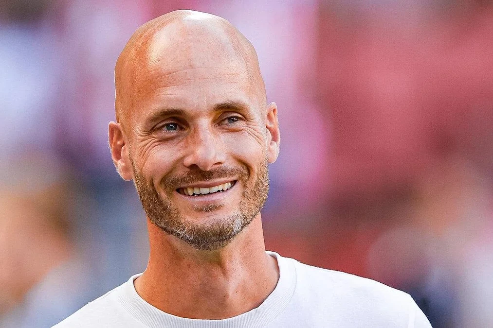 Bundesliqa klubu baş məşqçisi ilə yolları ayırdı